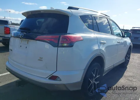 2017 Toyota Rav4 Se z USA, uszkodzony, nr VIN 2T3JFREV7HW668686